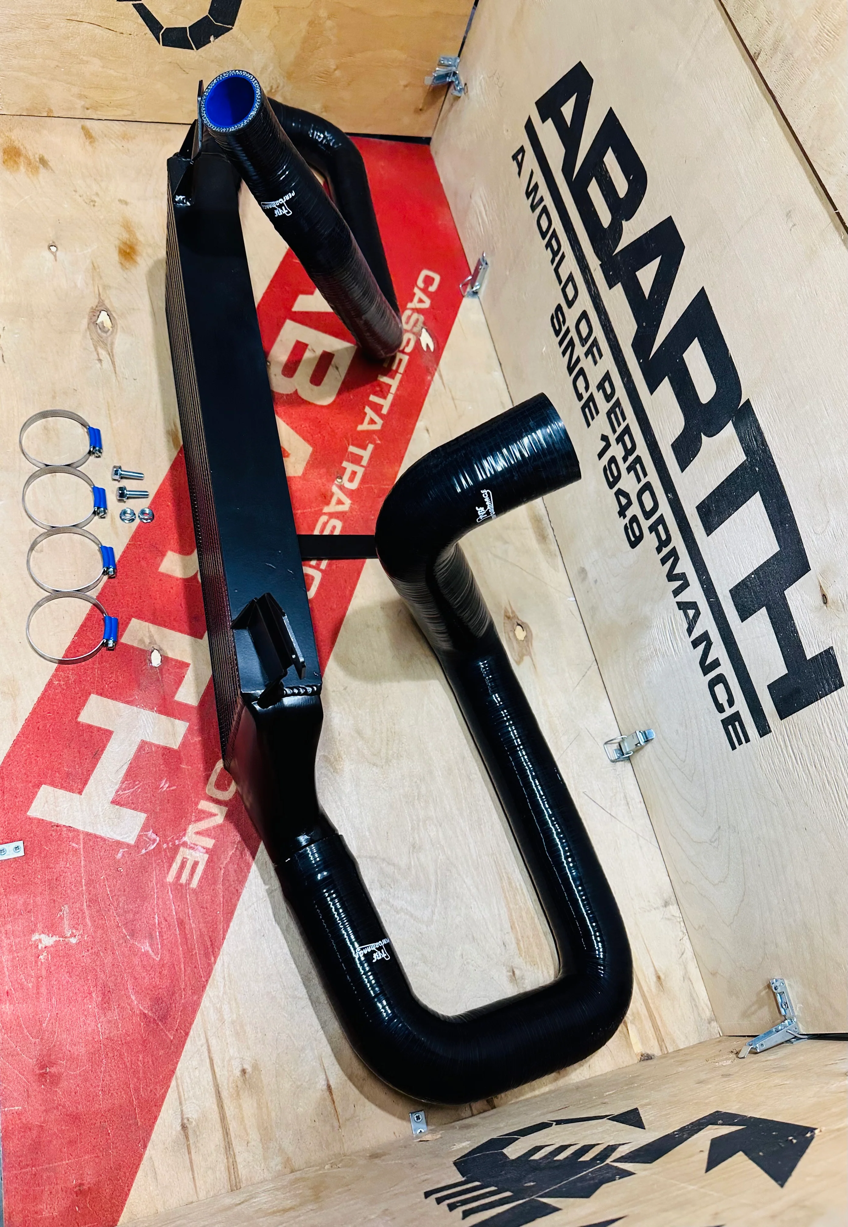 intercooler kit 9 litri Abarth 500/595/695 bar & plate - Image 10