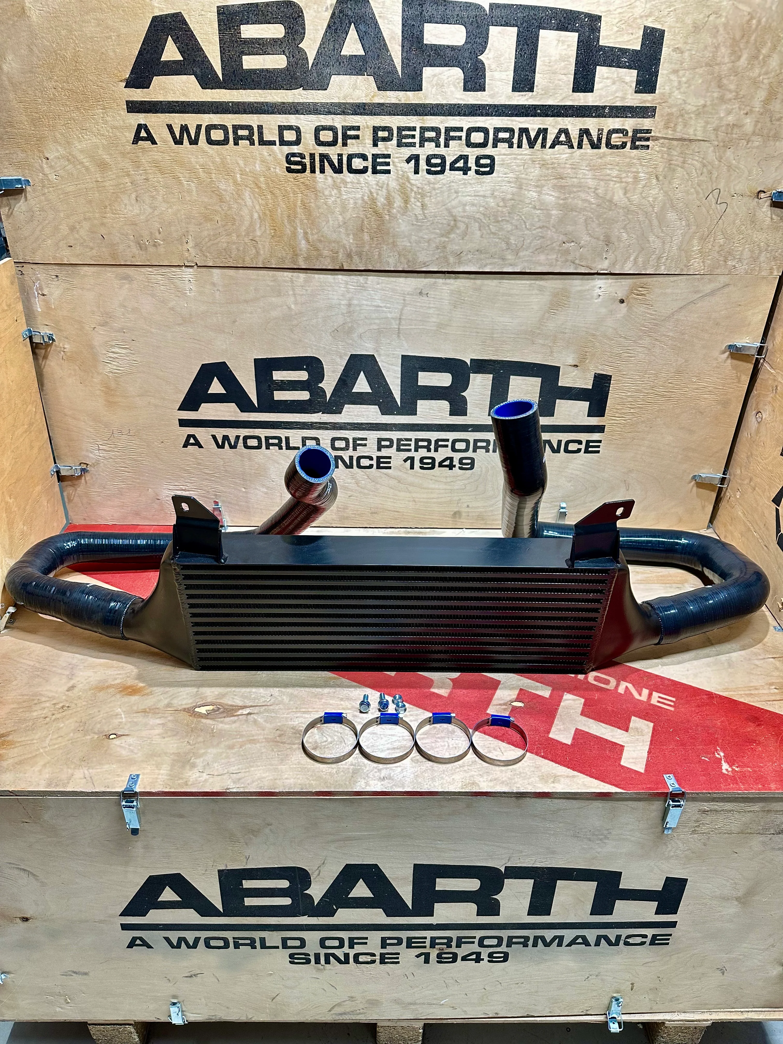 intercooler kit 9 litri Abarth 500/595/695 bar & plate - Image 11