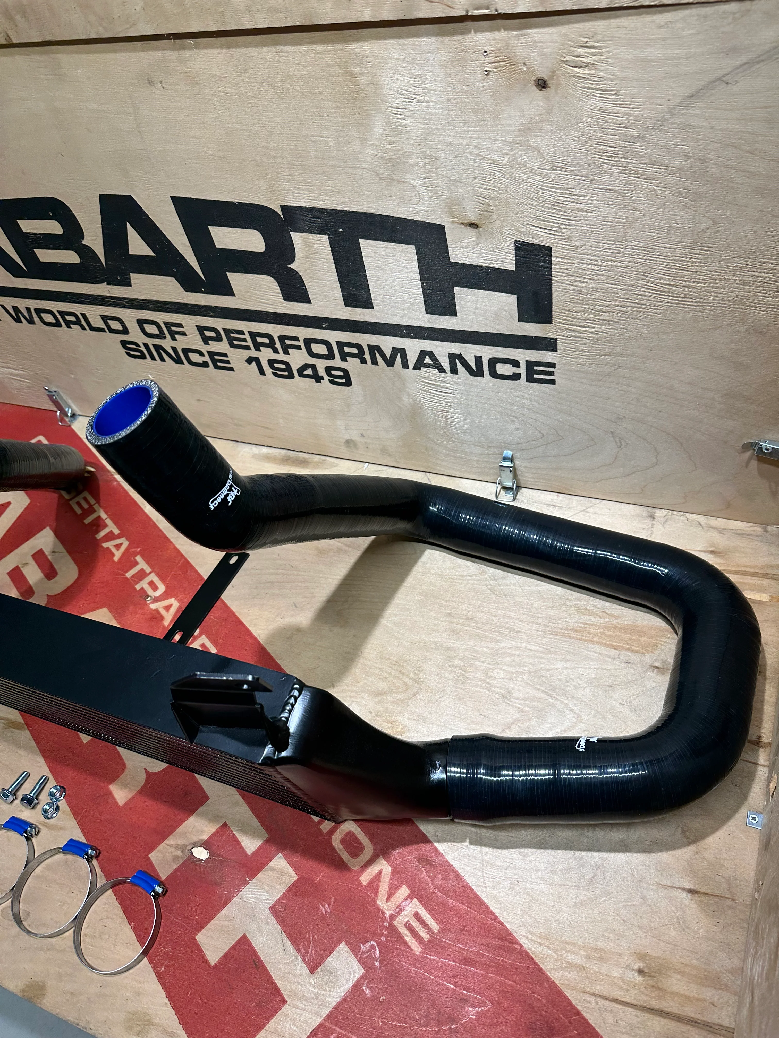 intercooler kit 9 litri Abarth 500/595/695 bar & plate - Image 12