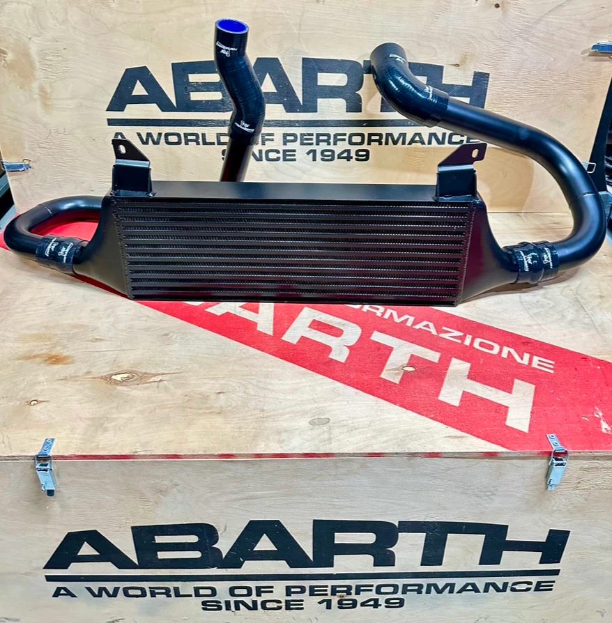 intercooler kit 9 litri Abarth 500/595/695 bar & plate - Image 17