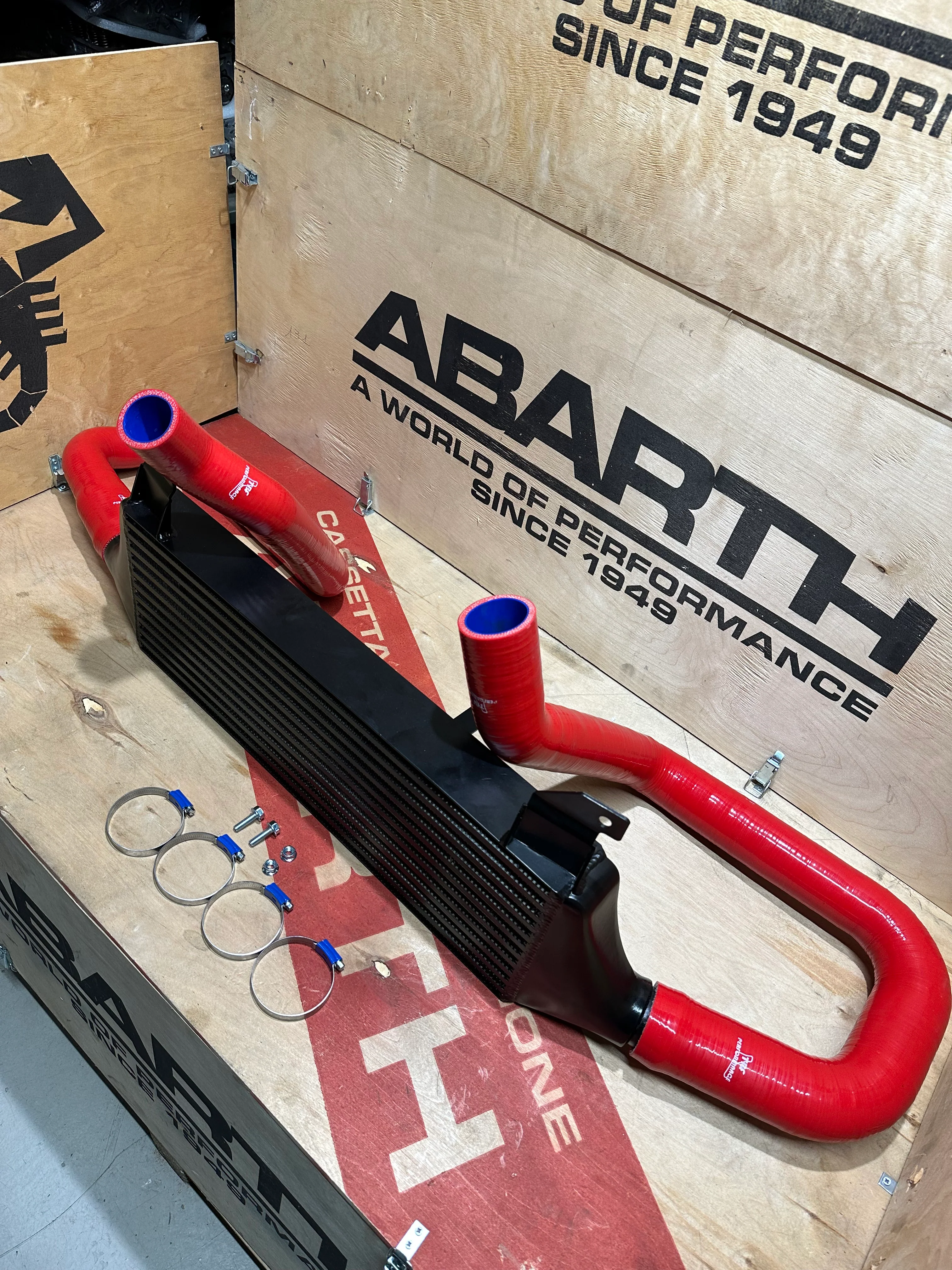 intercooler kit 9 litri Abarth 500/595/695 bar & plate - Image 7